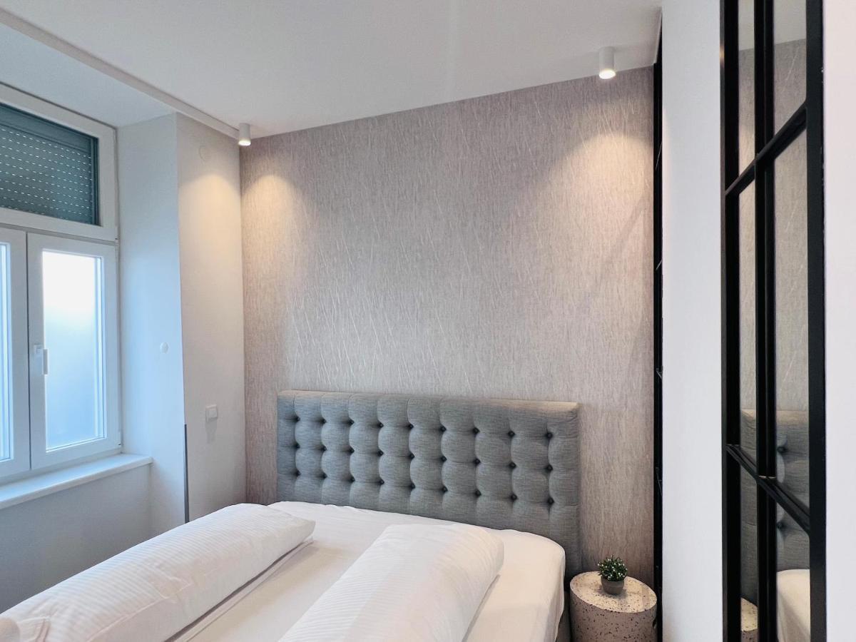 Zeus Design Apartment Schlosspark Schoenbrunn Wien Ngoại thất bức ảnh